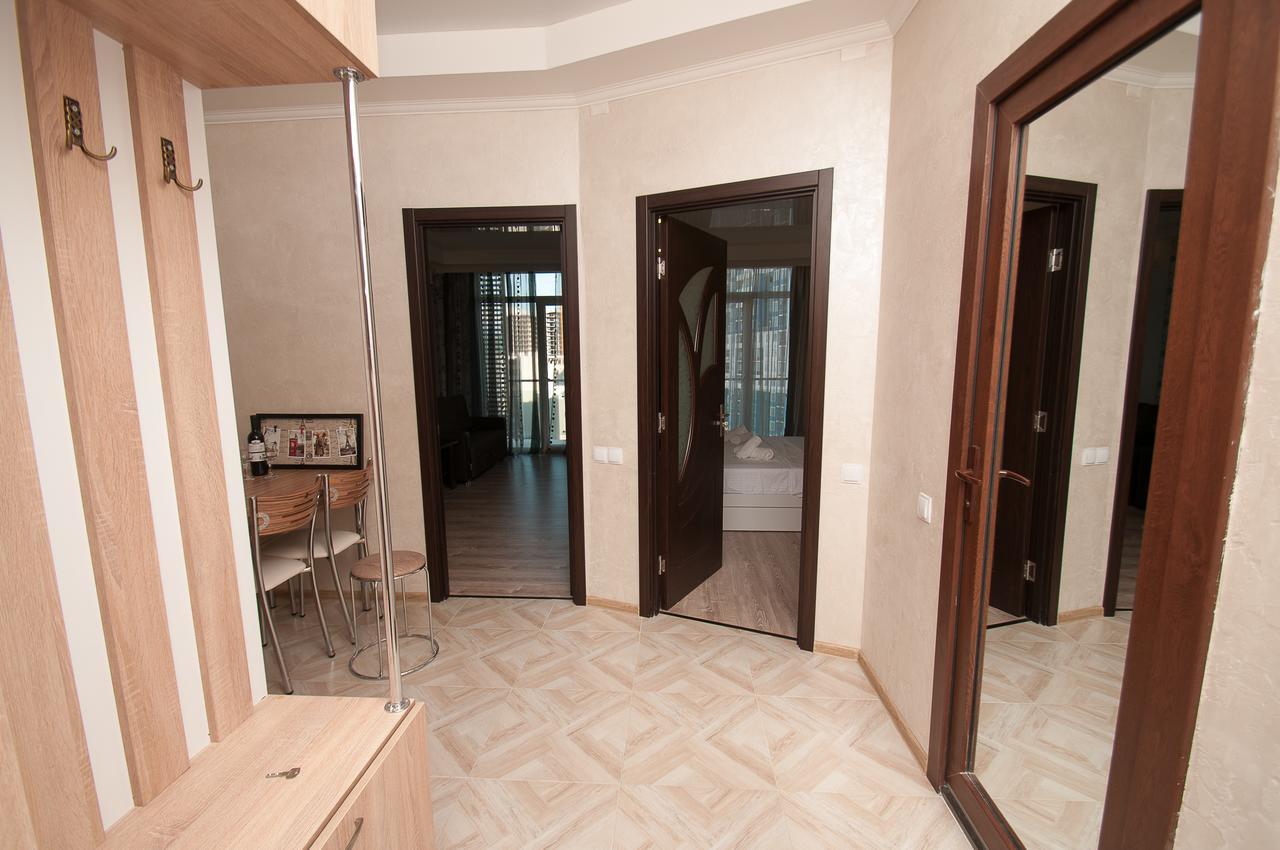 Sea Appart Hotel In The City Center Batumi Exterior foto